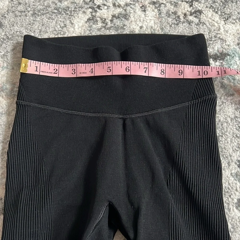 Lululemon black leggings